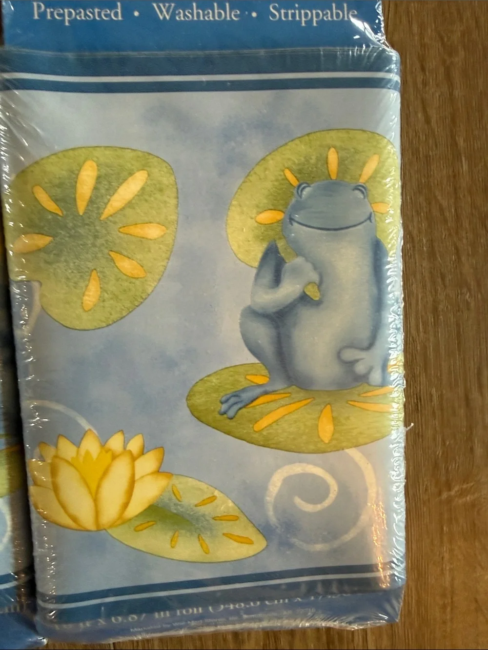 Vintage Blue Frog & Lily Pad Wall Border